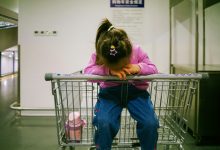 Toddler tantrums in a grocery store aisle