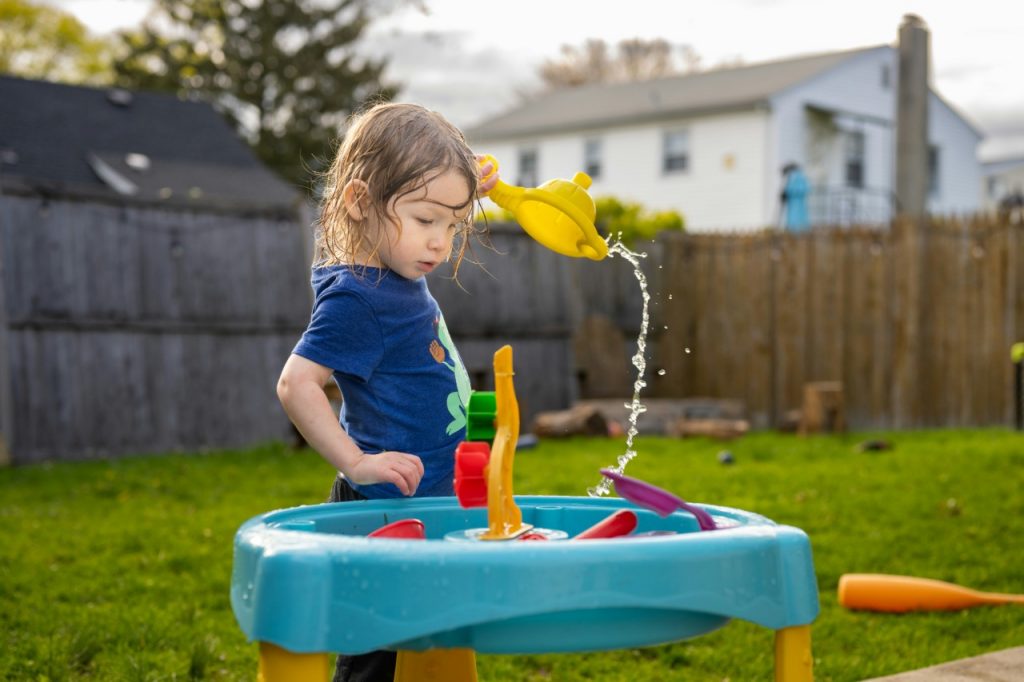 water sensory play ideas for toddlers pouring and scooping