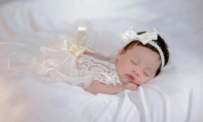 how to put baby to sleep in 40 seconds — safe proven methods tissue stroke shush pat guide