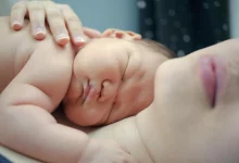 4 month old won't sleep unless held during the 4 month sleep regression