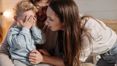 Toddler won't listen while parent tries to put shoes on before leaving the house